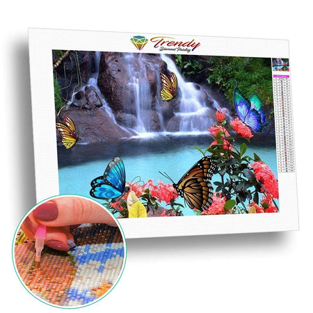 Magnifique petite cascade sur rocher | Kit broderie - Animaux Papillon Produit