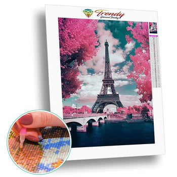 Paris tout rose et sa Tour Eiffel | Tableau de diamant - En ville Paysage Produit